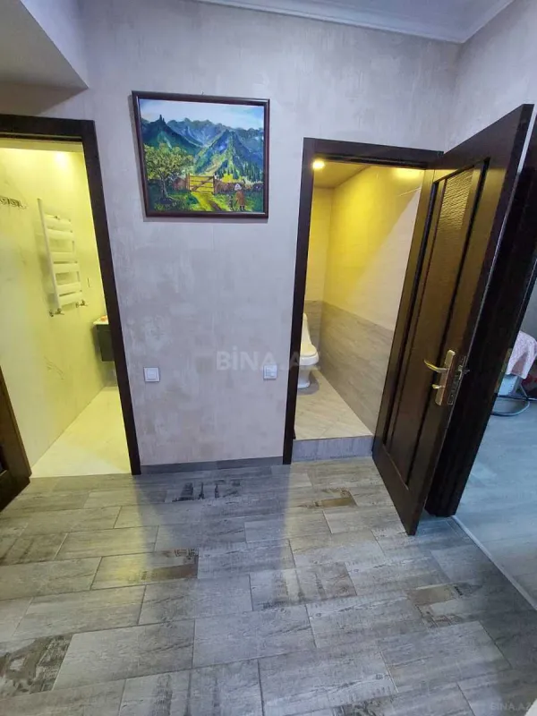 Satılır 4 otaqlı mənzil 120 m²