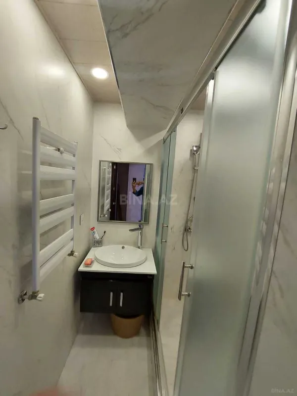 Satılır 4 otaqlı mənzil 120 m²