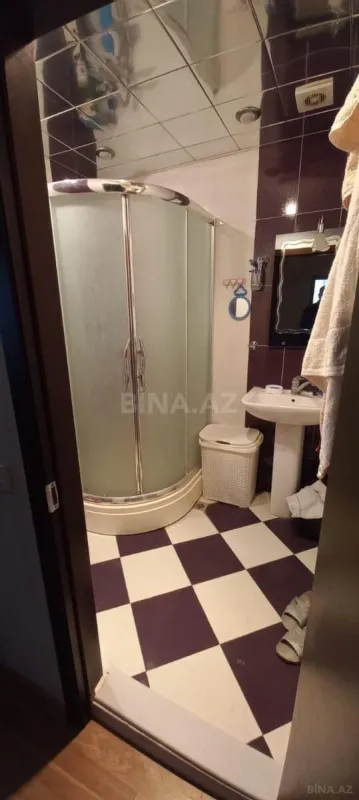 Satılır 2 otaqlı mənzil 102 m²