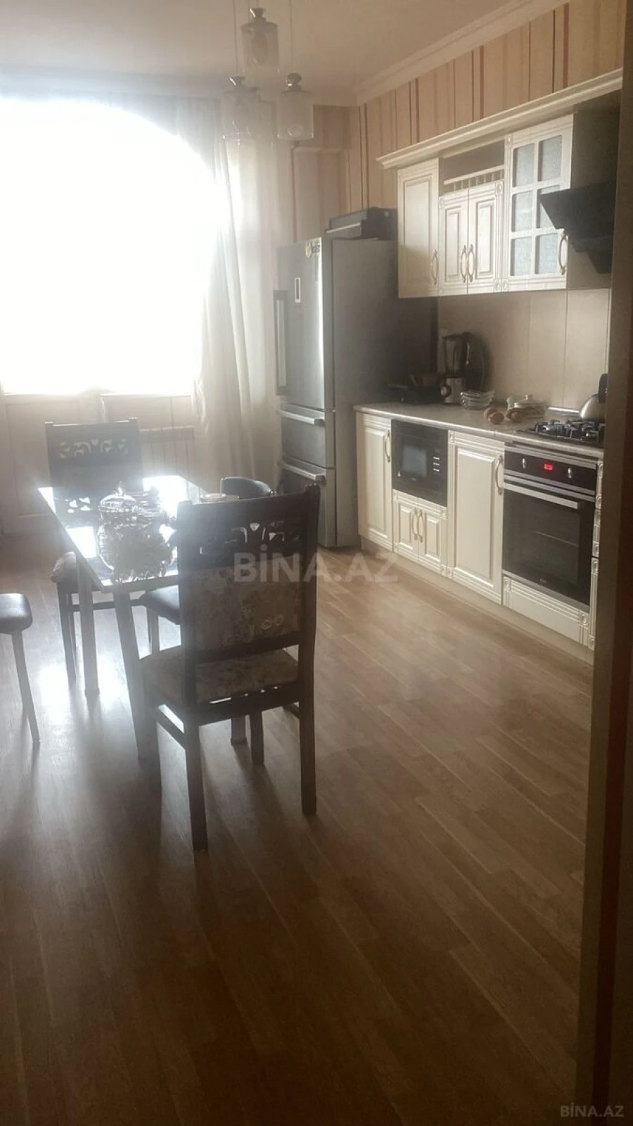 Satılır 2 otaqlı mənzil 102 m²
