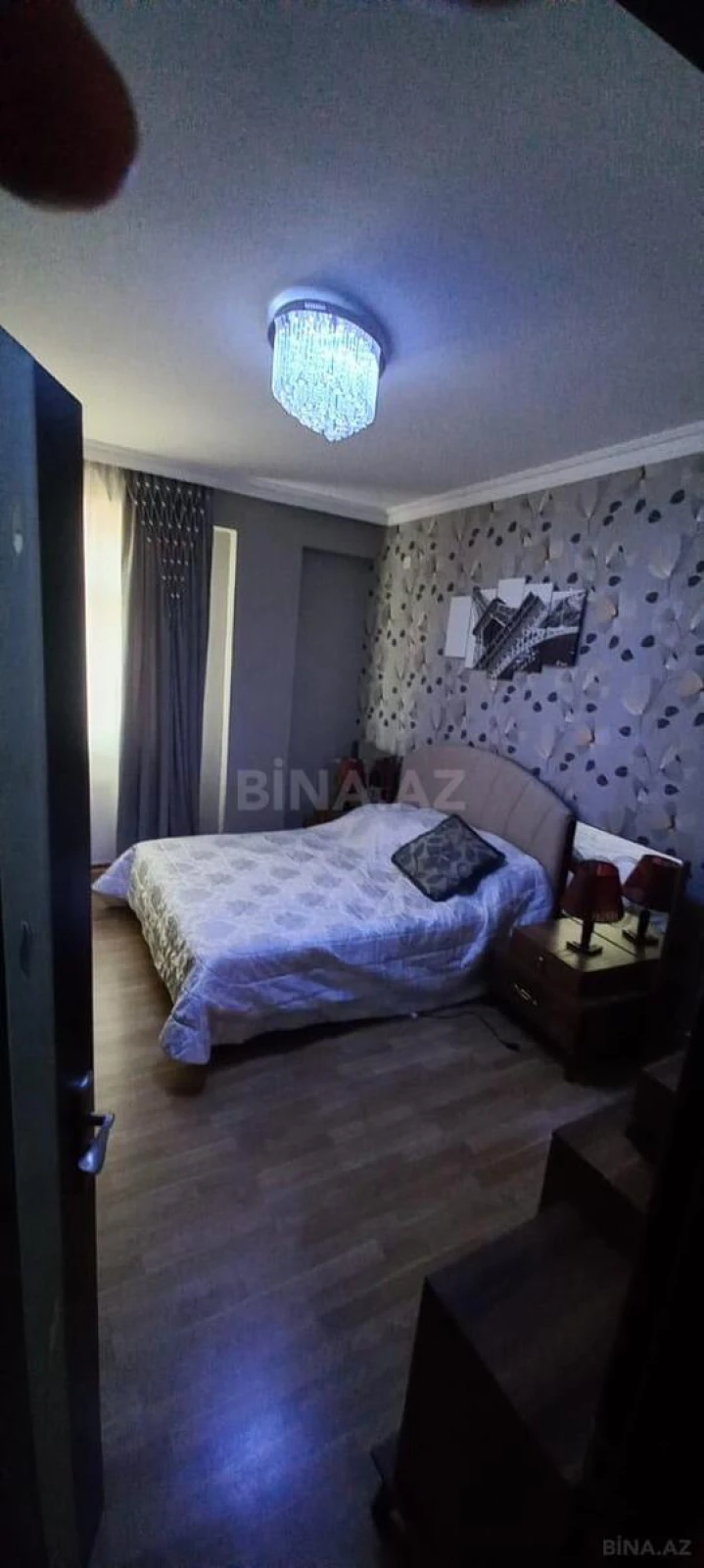Satılır 2 otaqlı mənzil 102 m²