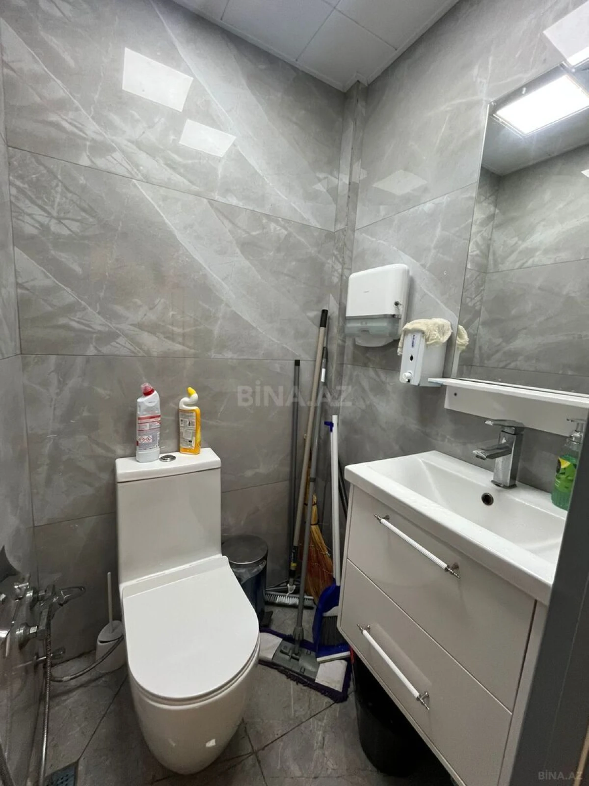 Satılır obyekt 60 m²