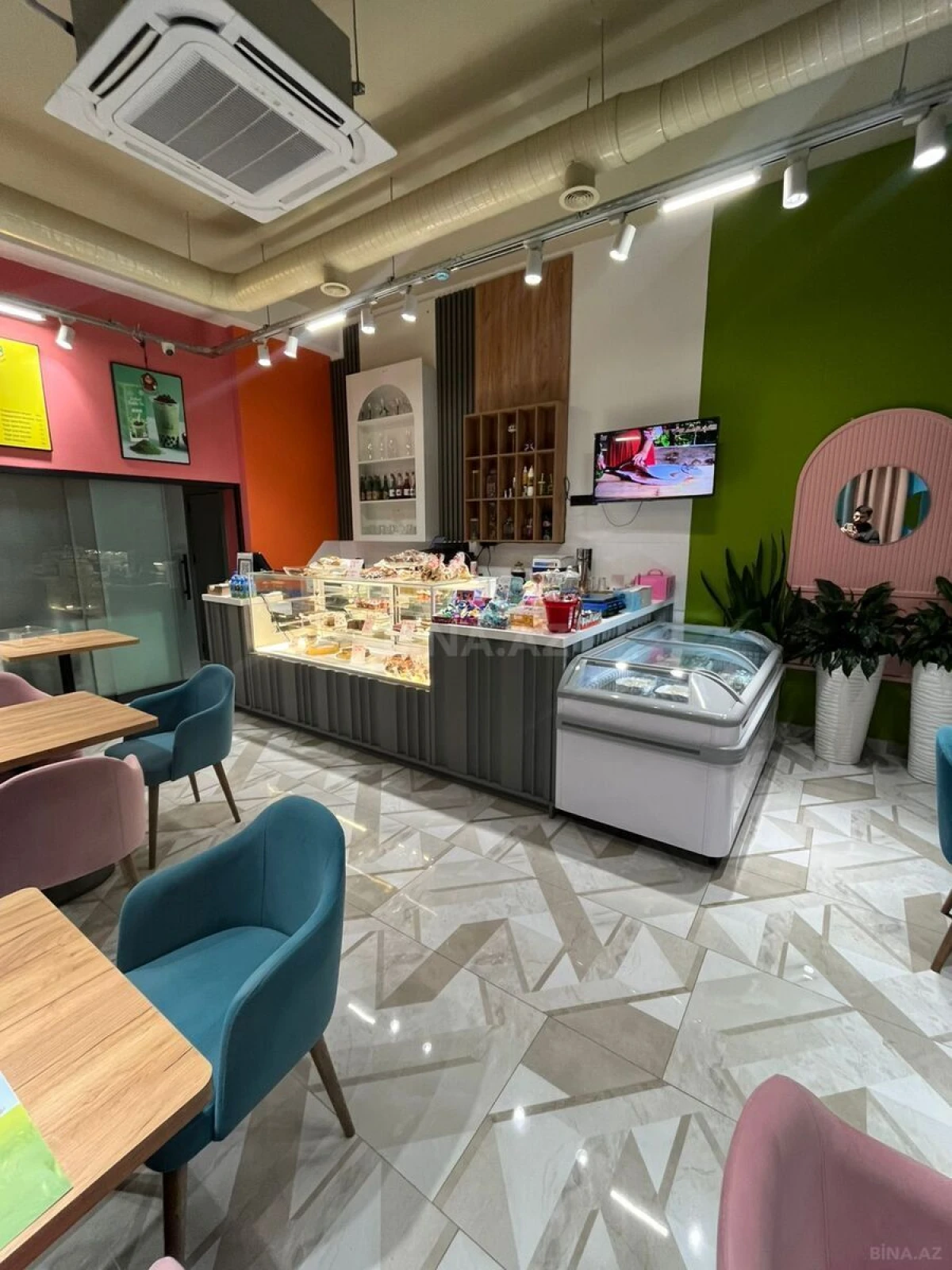 Satılır obyekt 60 m²