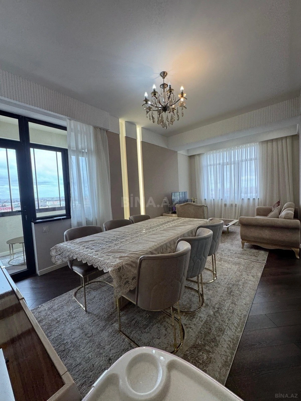 Satılır 3 otaqlı mənzil 100 m²