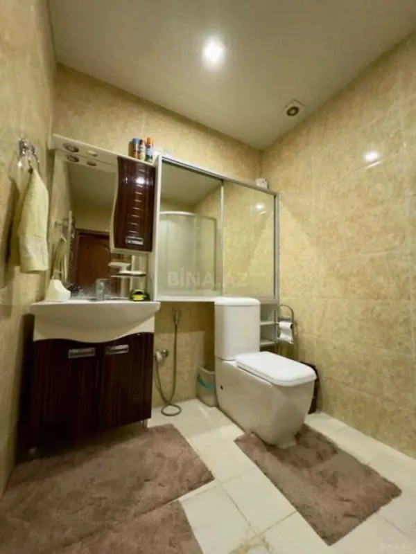 Satılır 3 otaqlı mənzil 117 m²