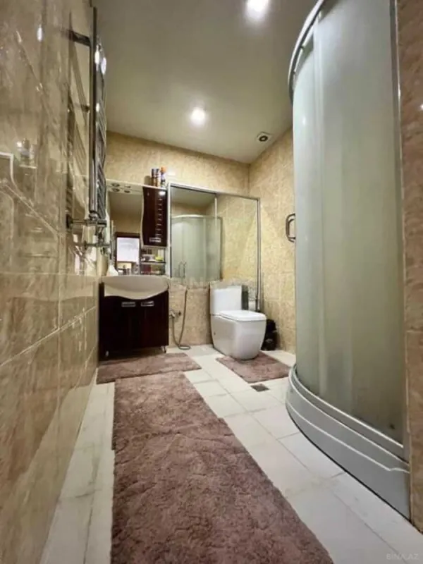Satılır 3 otaqlı mənzil 117 m²