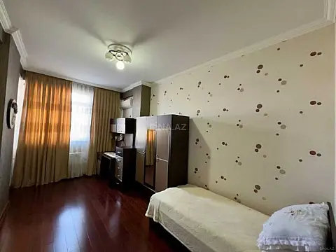Satılır 3 otaqlı mənzil 117 m²