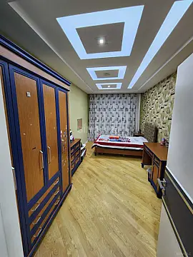 Satılır 4 otaqlı mənzil 226 m²