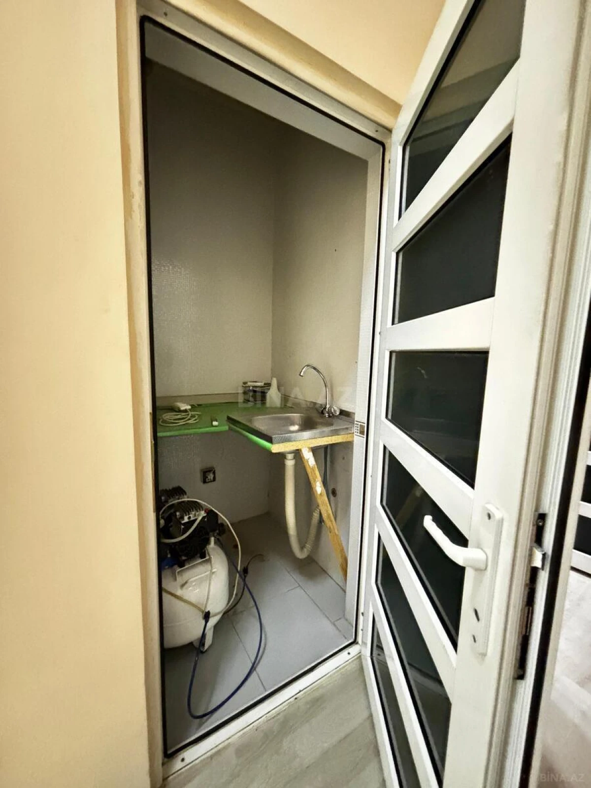 Satılır obyekt 80.7 m²