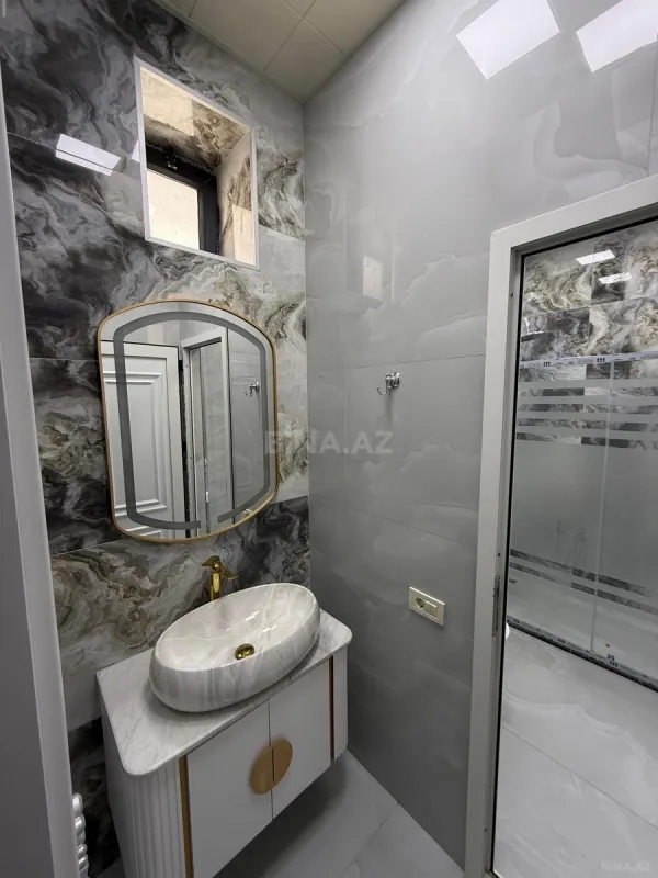 Satılır 4 otaqlı həyət evi 270 m²