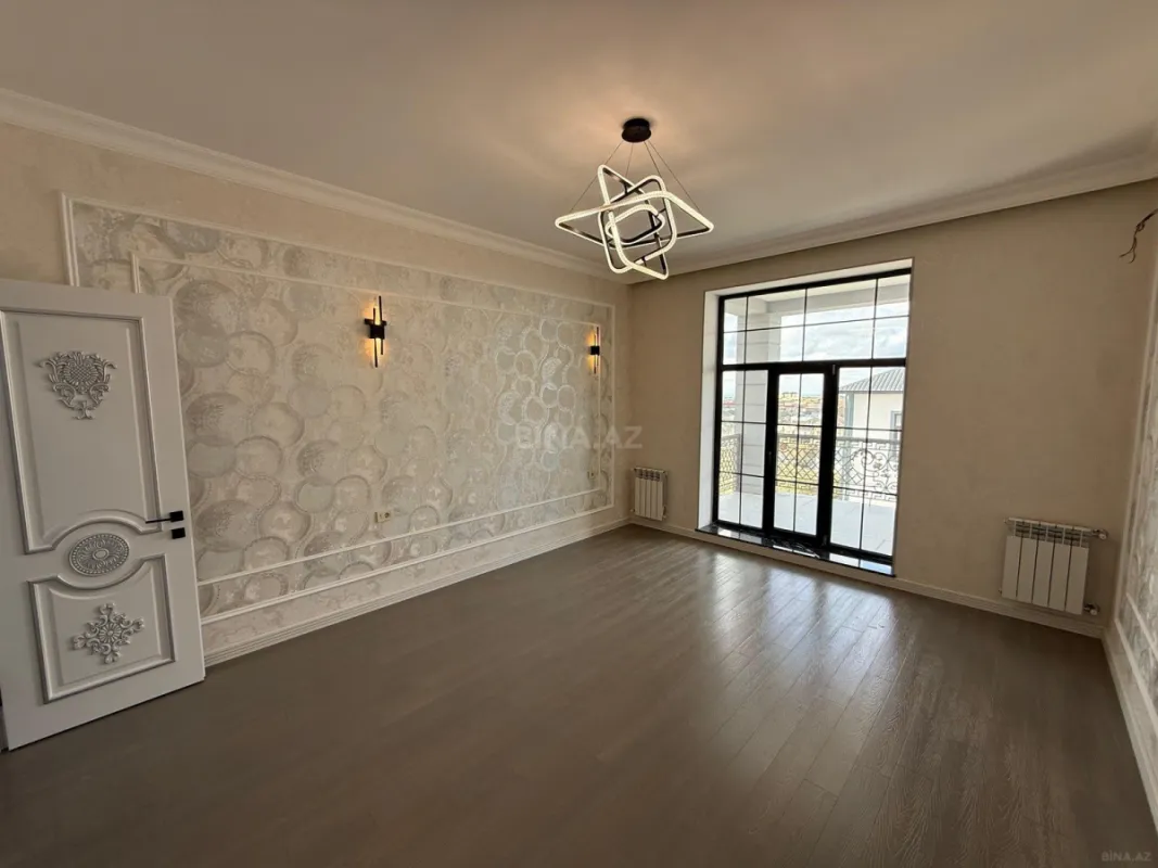 Satılır 4 otaqlı həyət evi 270 m²