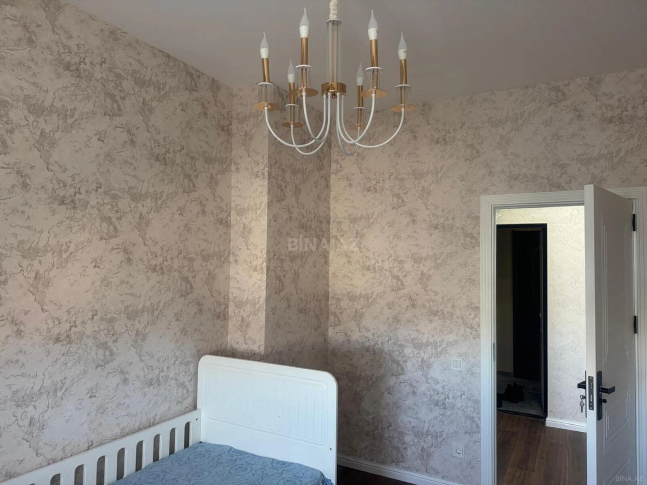 Kirayə verilir 3 otaqlı mənzil 90 m²