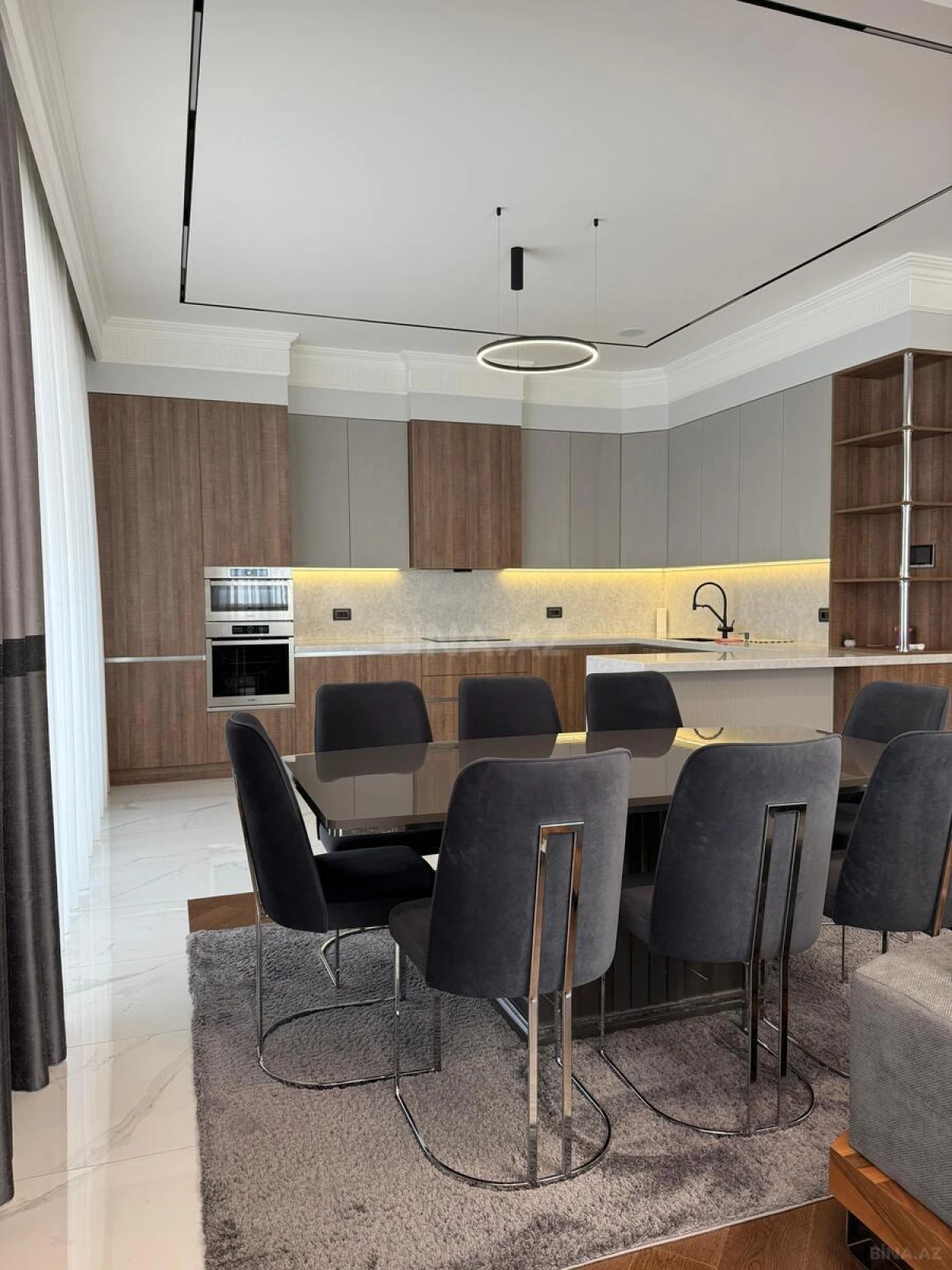 Kirayə verilir 3 otaqlı mənzil 160 m²