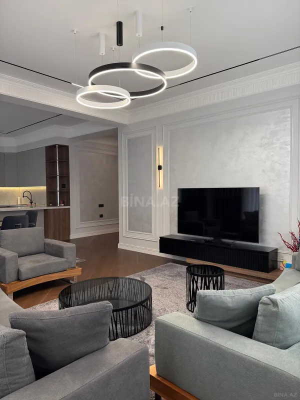 Kirayə verilir 3 otaqlı mənzil 160 m²