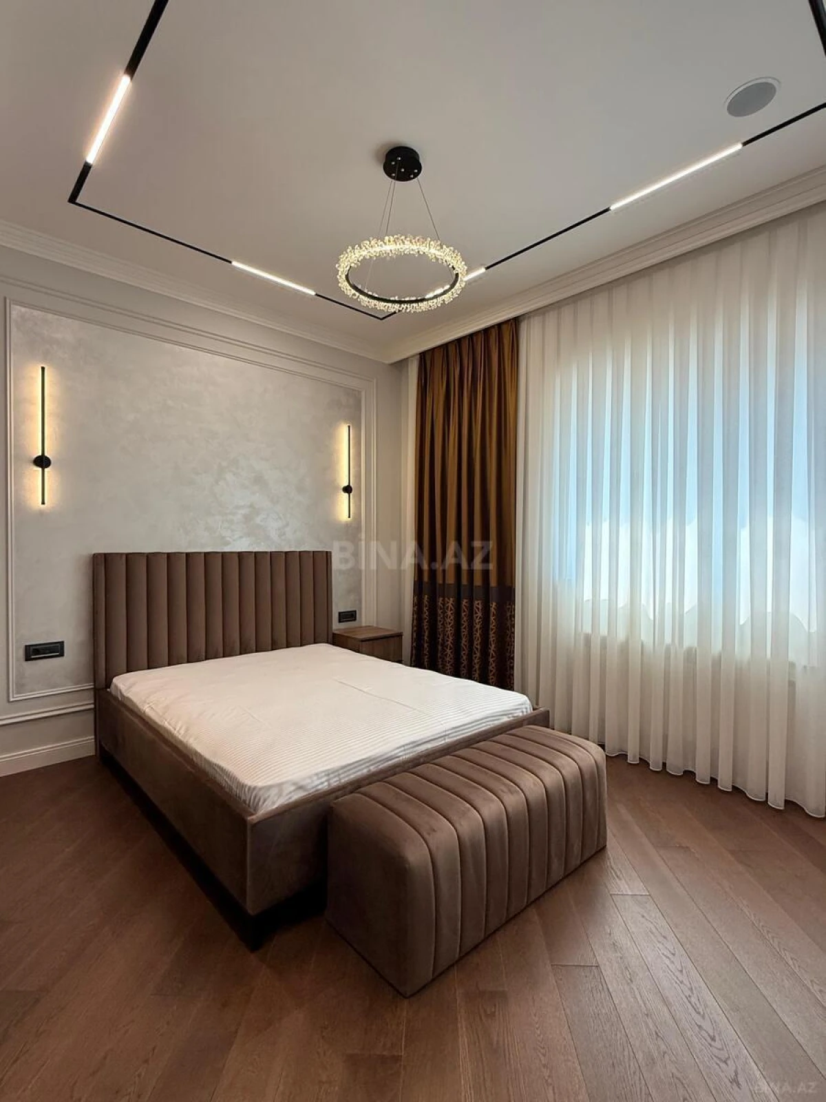 Kirayə verilir 3 otaqlı mənzil 160 m²