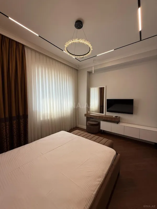 Kirayə verilir 3 otaqlı mənzil 160 m²