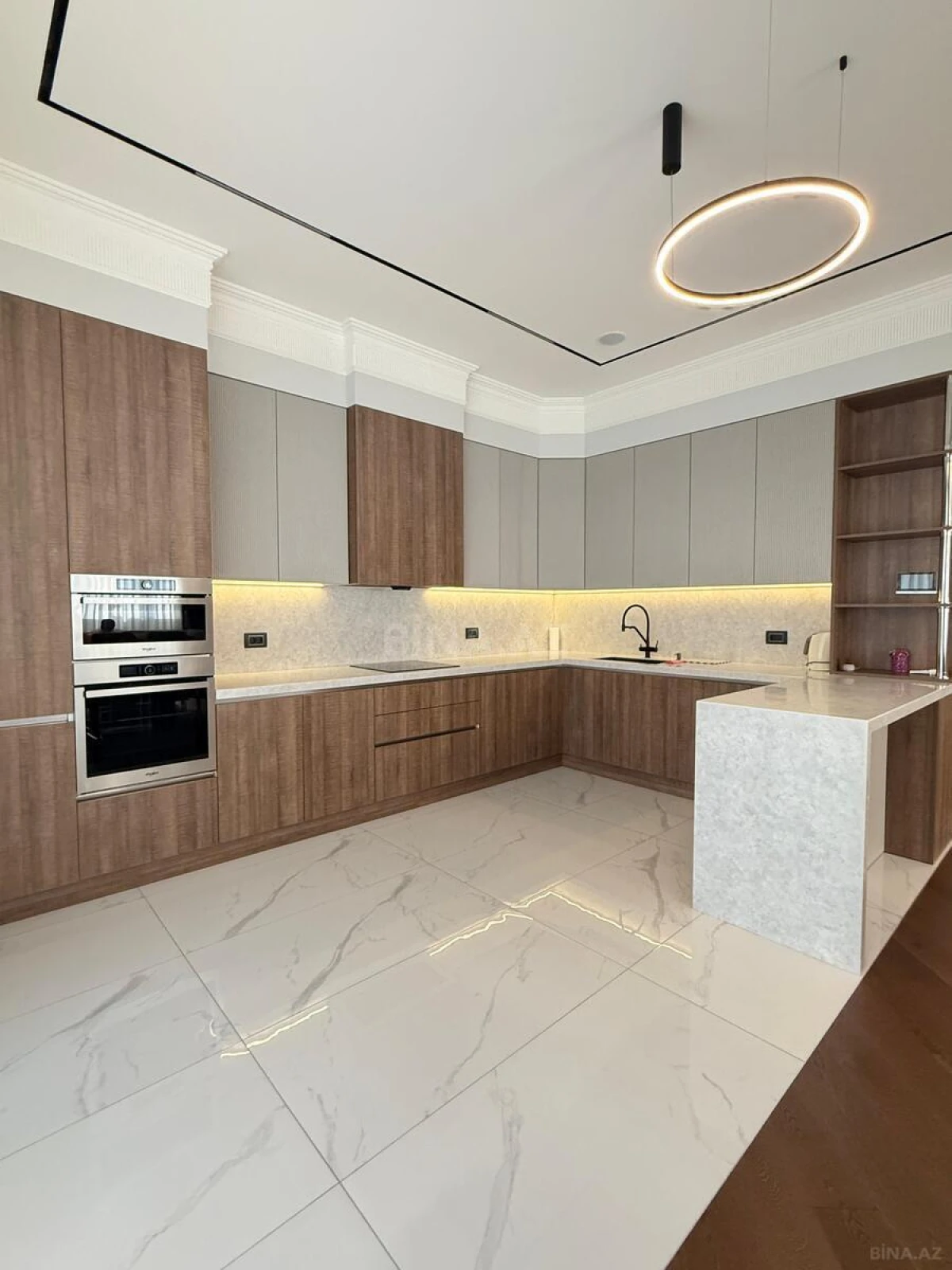 Kirayə verilir 3 otaqlı mənzil 160 m²
