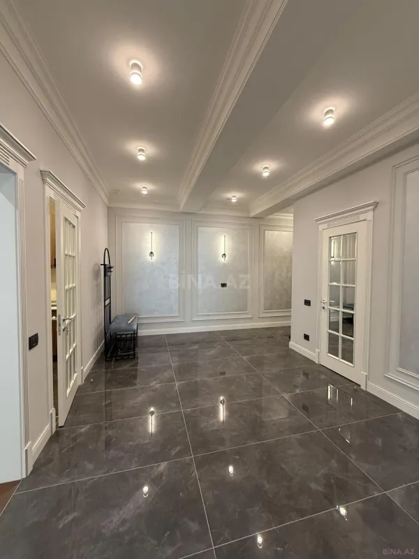 Kirayə verilir 3 otaqlı mənzil 160 m²