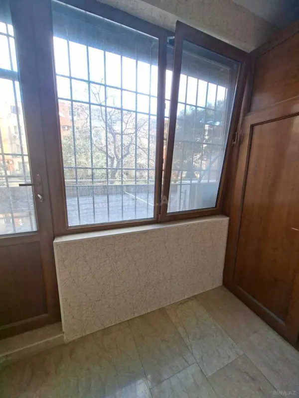 Satılır 3 otaqlı mənzil 95 m²