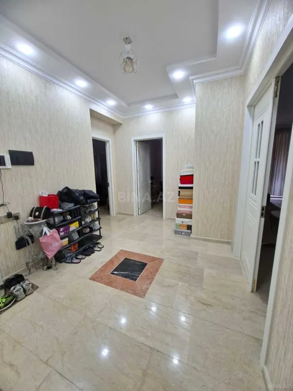 Satılır 3 otaqlı mənzil 95 m²