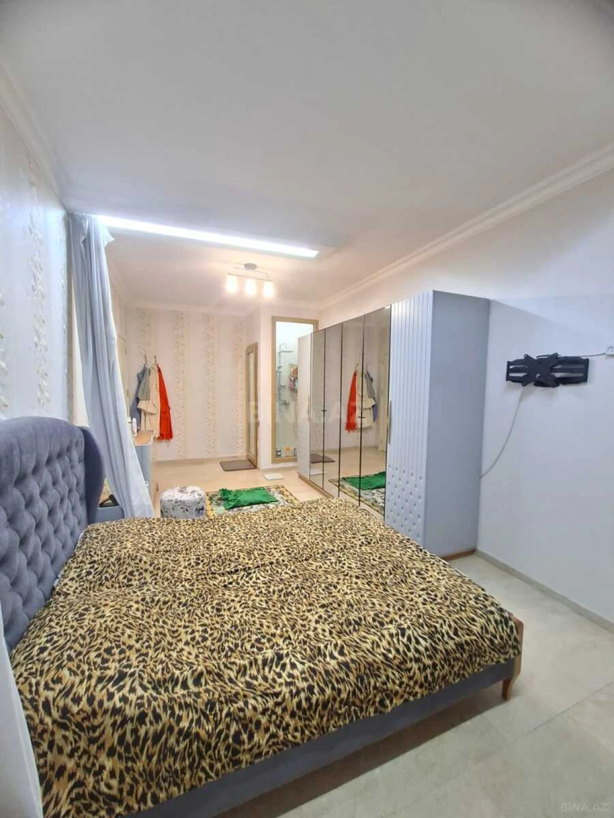 Satılır 3 otaqlı mənzil 95 m²