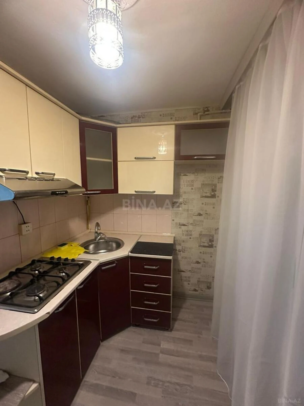 Satılır 1 otaqlı mənzil 38 m²