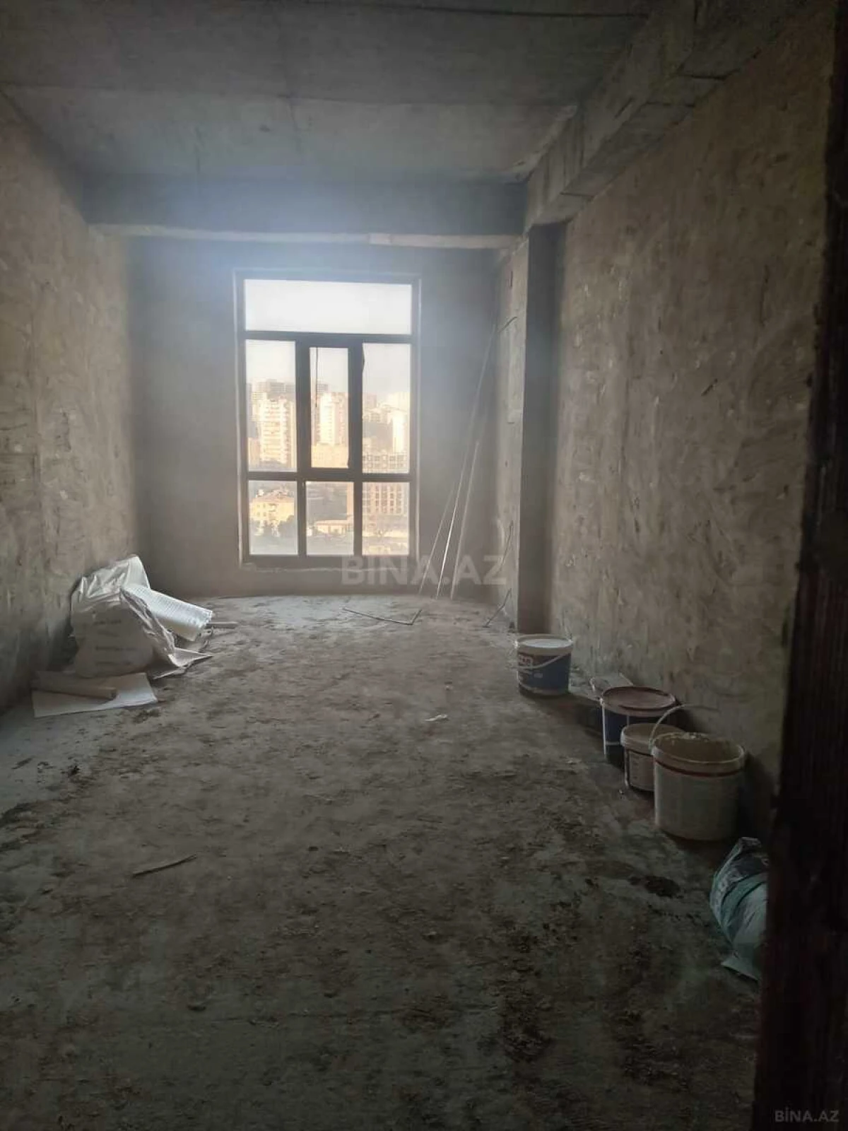 Satılır 2 otaqlı mənzil 90 m²