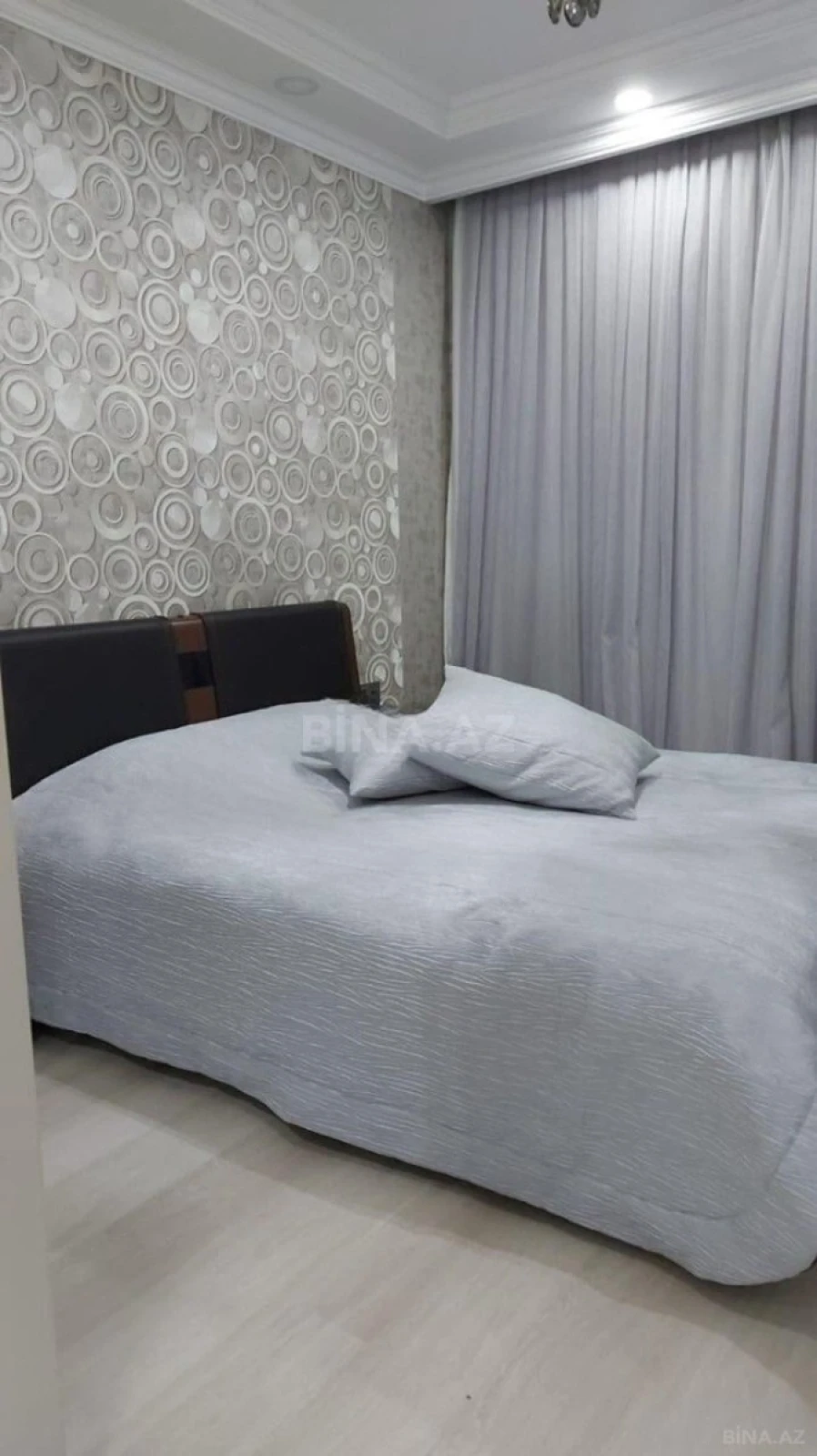 Satılır 2 otaqlı mənzil 65 m²