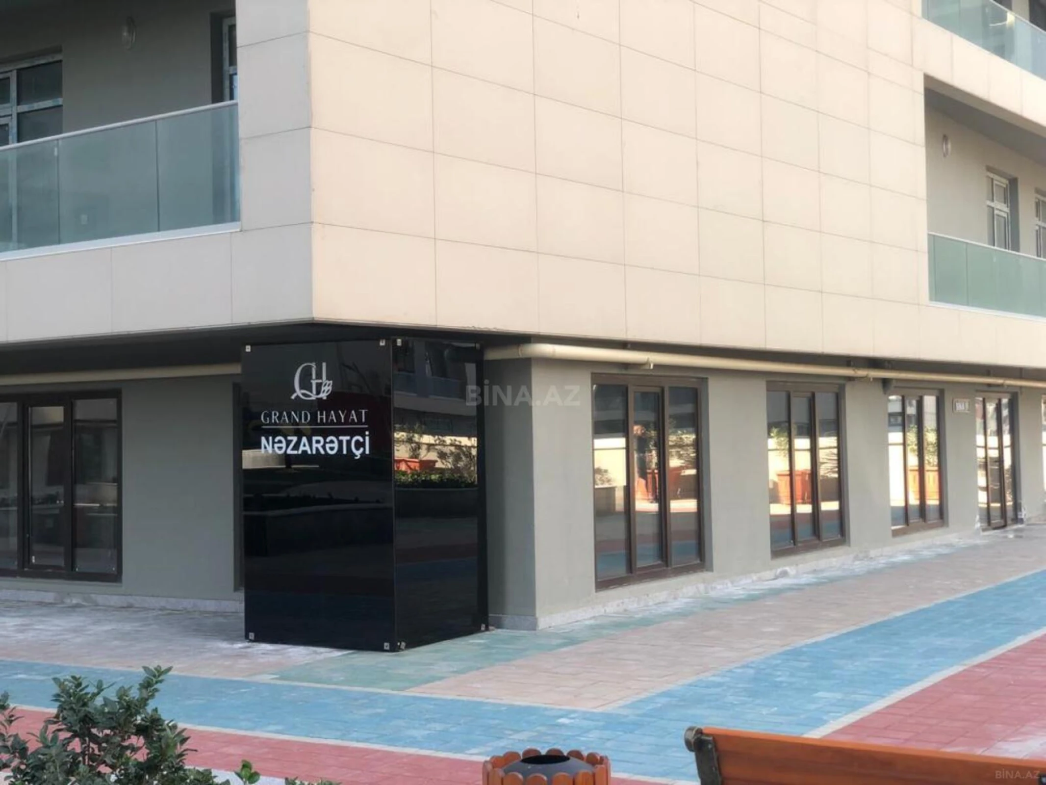 Satılır 2 otaqlı mənzil 65 m²