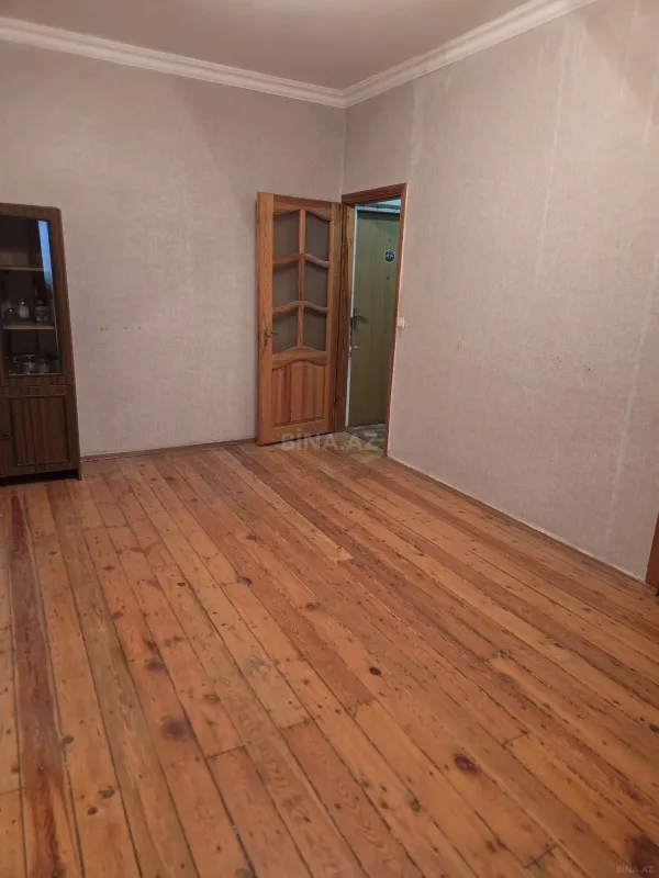 Satılır 2 otaqlı mənzil 42 m²