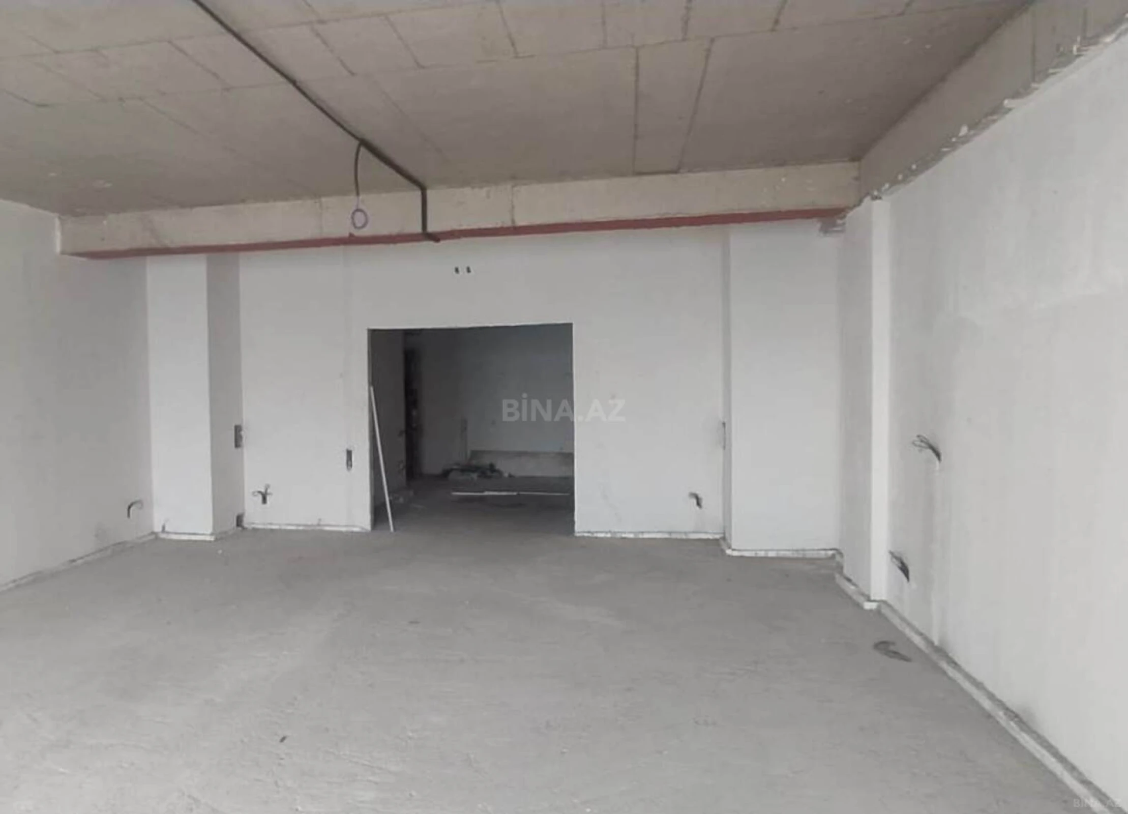 Satılır 8 otaqlı mənzil 445 m²