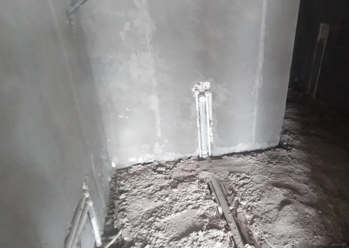 Satılır 8 otaqlı mənzil 445 m²