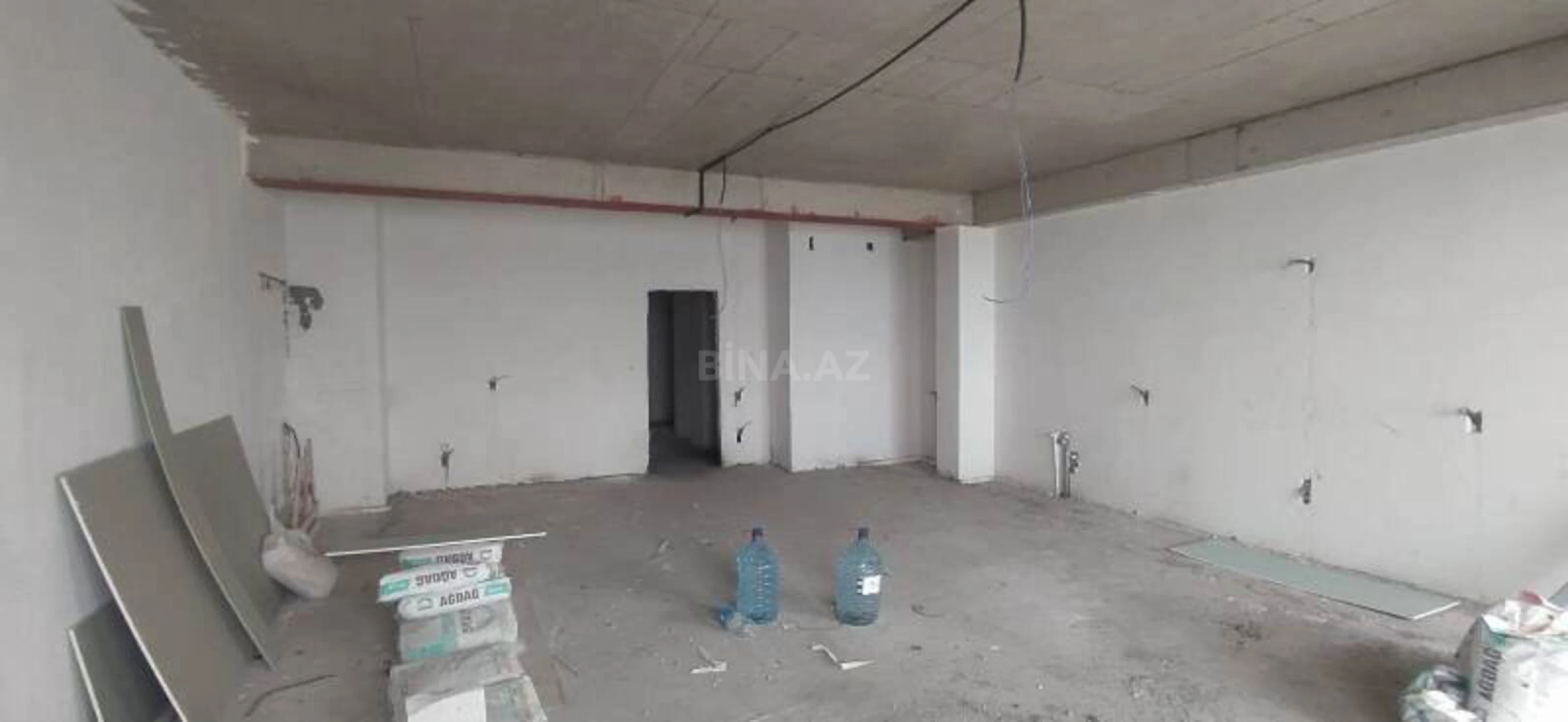 Satılır 8 otaqlı mənzil 445 m²