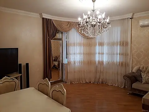 Kirayə verilir 3 otaqlı mənzil 110 m²