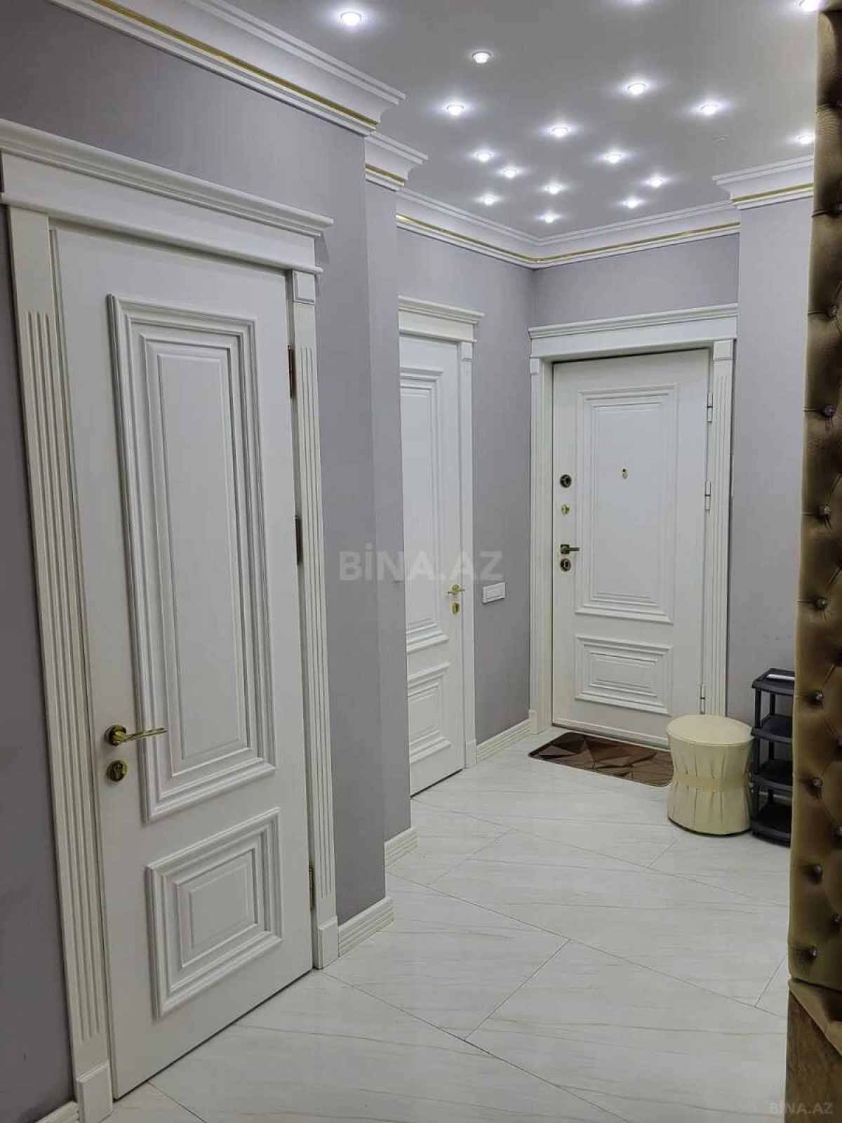 Kirayə verilir 3 otaqlı mənzil 115 m²