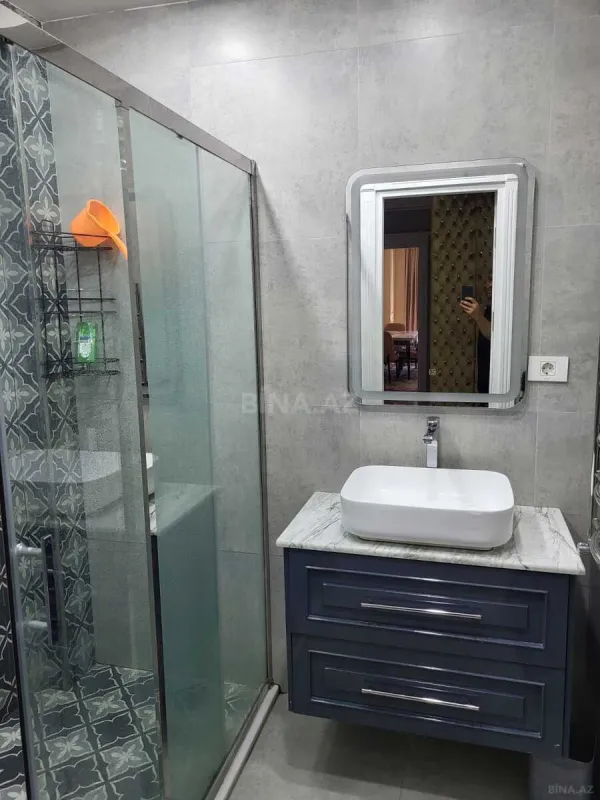 Kirayə verilir 3 otaqlı mənzil 115 m²