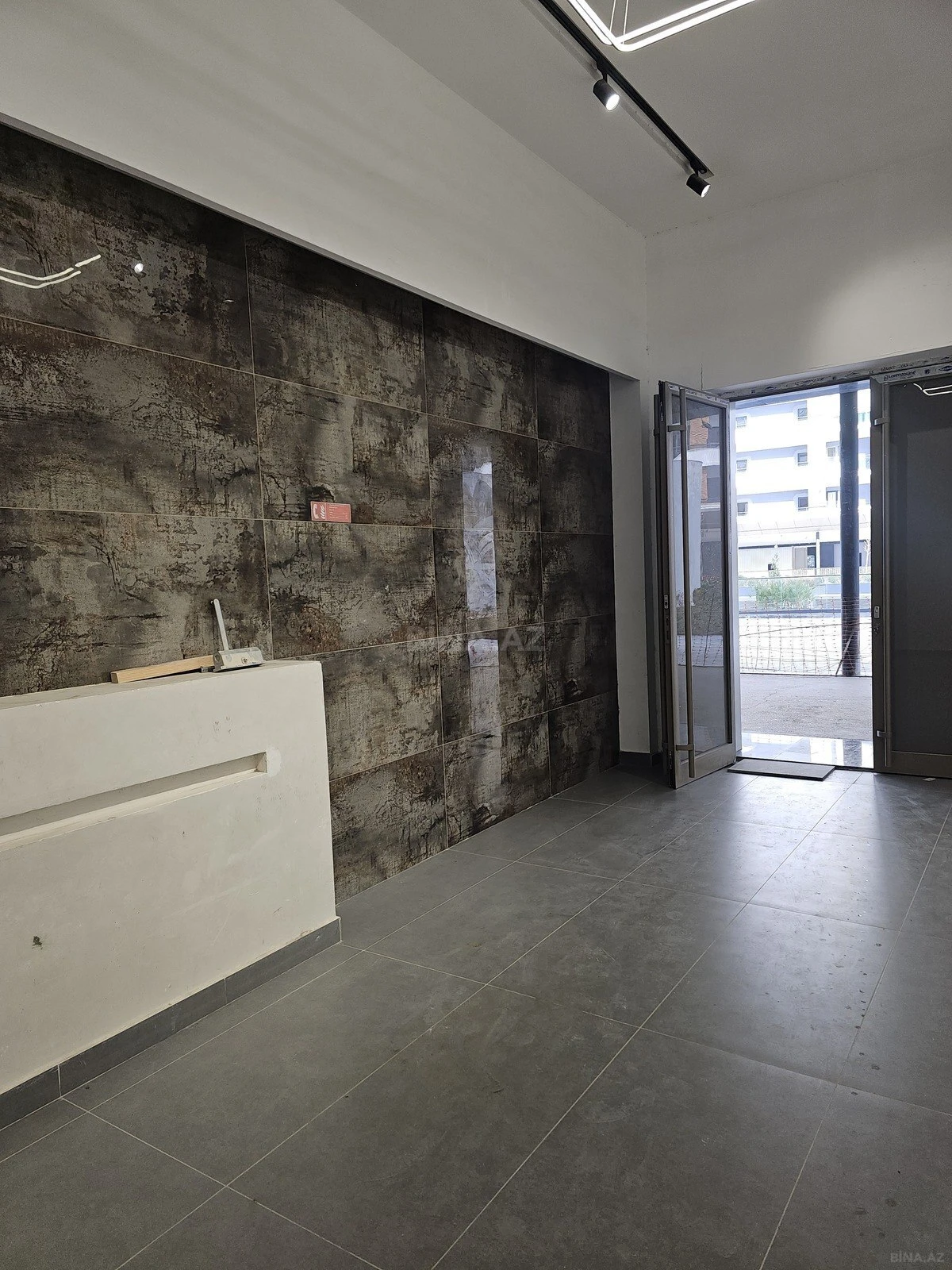 Satılır 2 otaqlı mənzil 90 m²