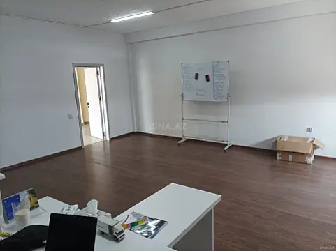 Kirayə verilir 1 otaqlı ofis 20 m²