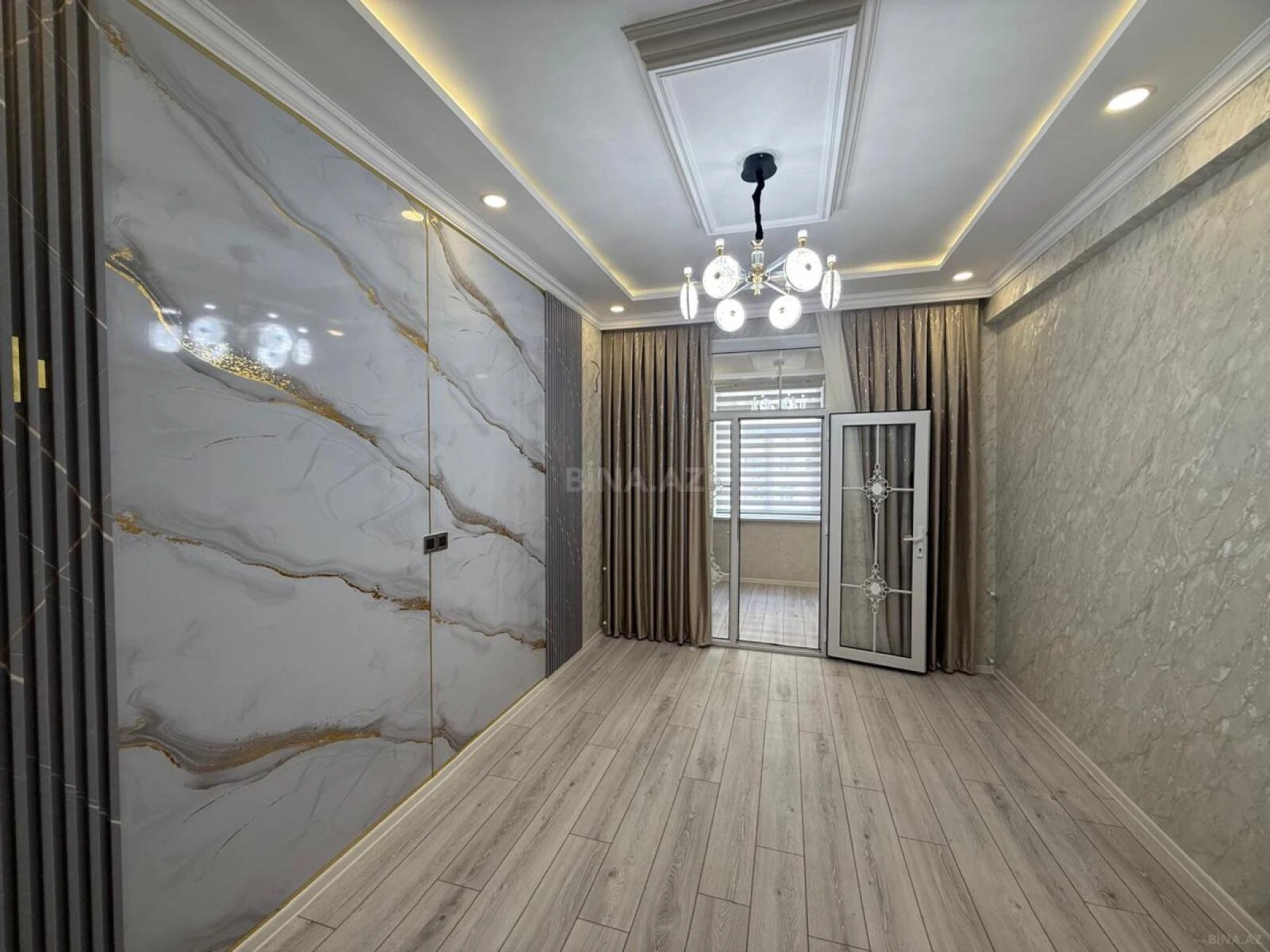 Satılır 2 otaqlı mənzil 65 m²