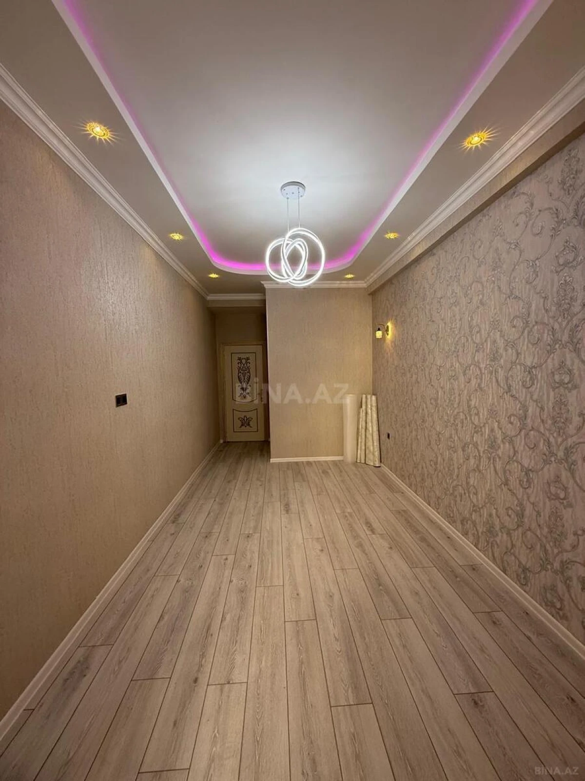 Satılır 2 otaqlı mənzil 65 m²