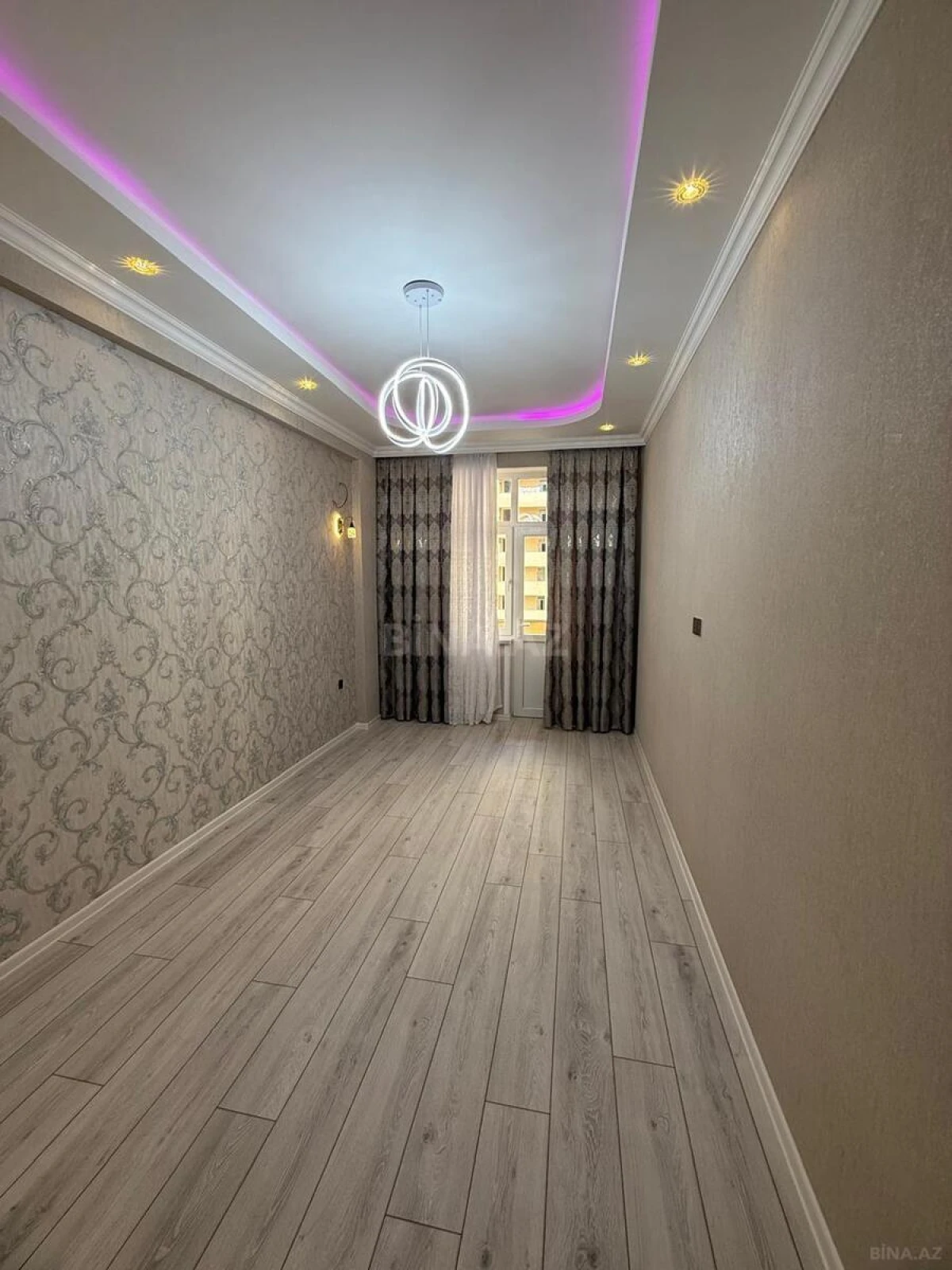 Satılır 2 otaqlı mənzil 65 m²