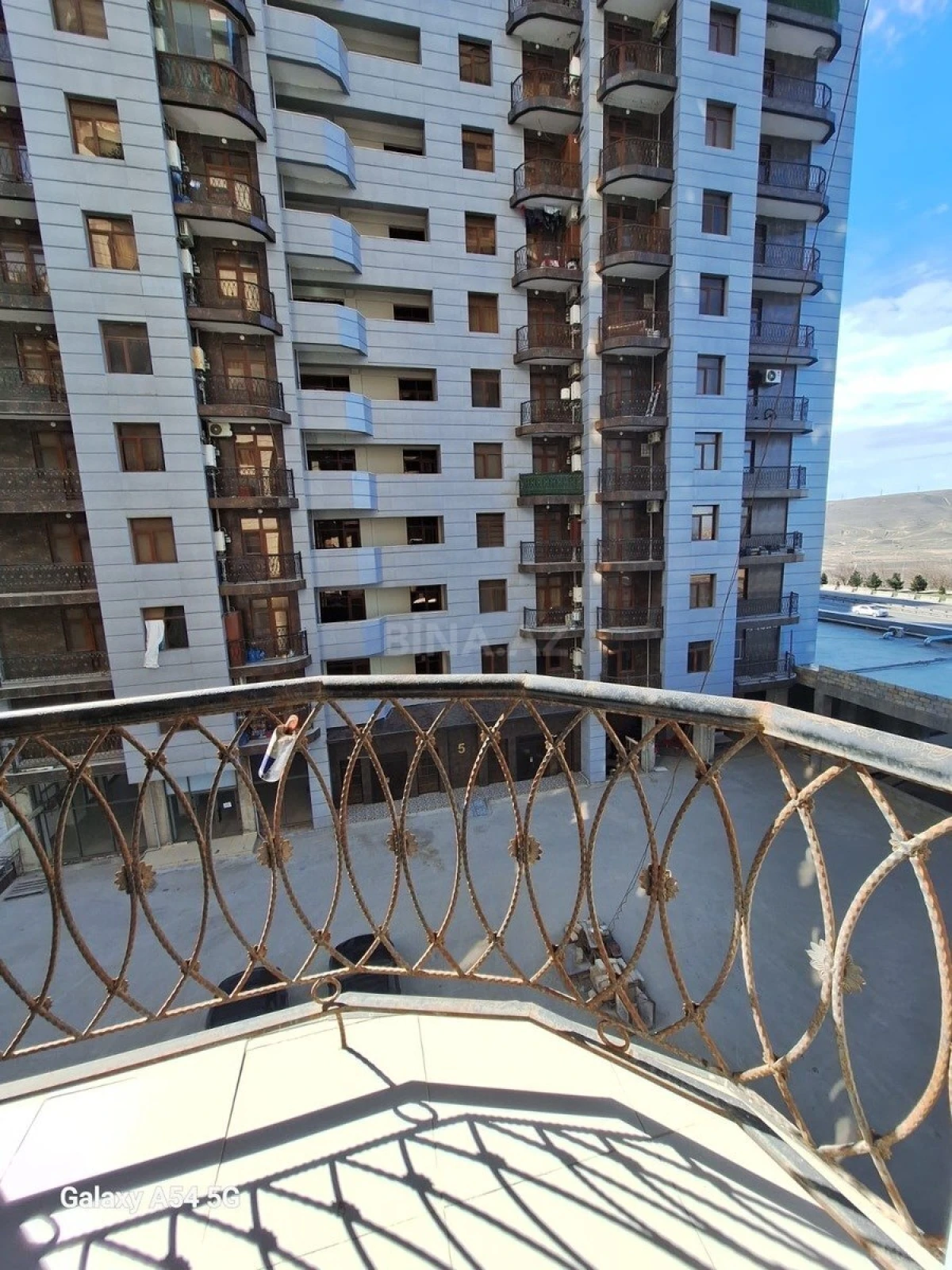 Satılır 3 otaqlı mənzil 71.5 m²