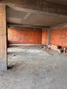 Satılır 3 otaqlı mənzil 109 m²