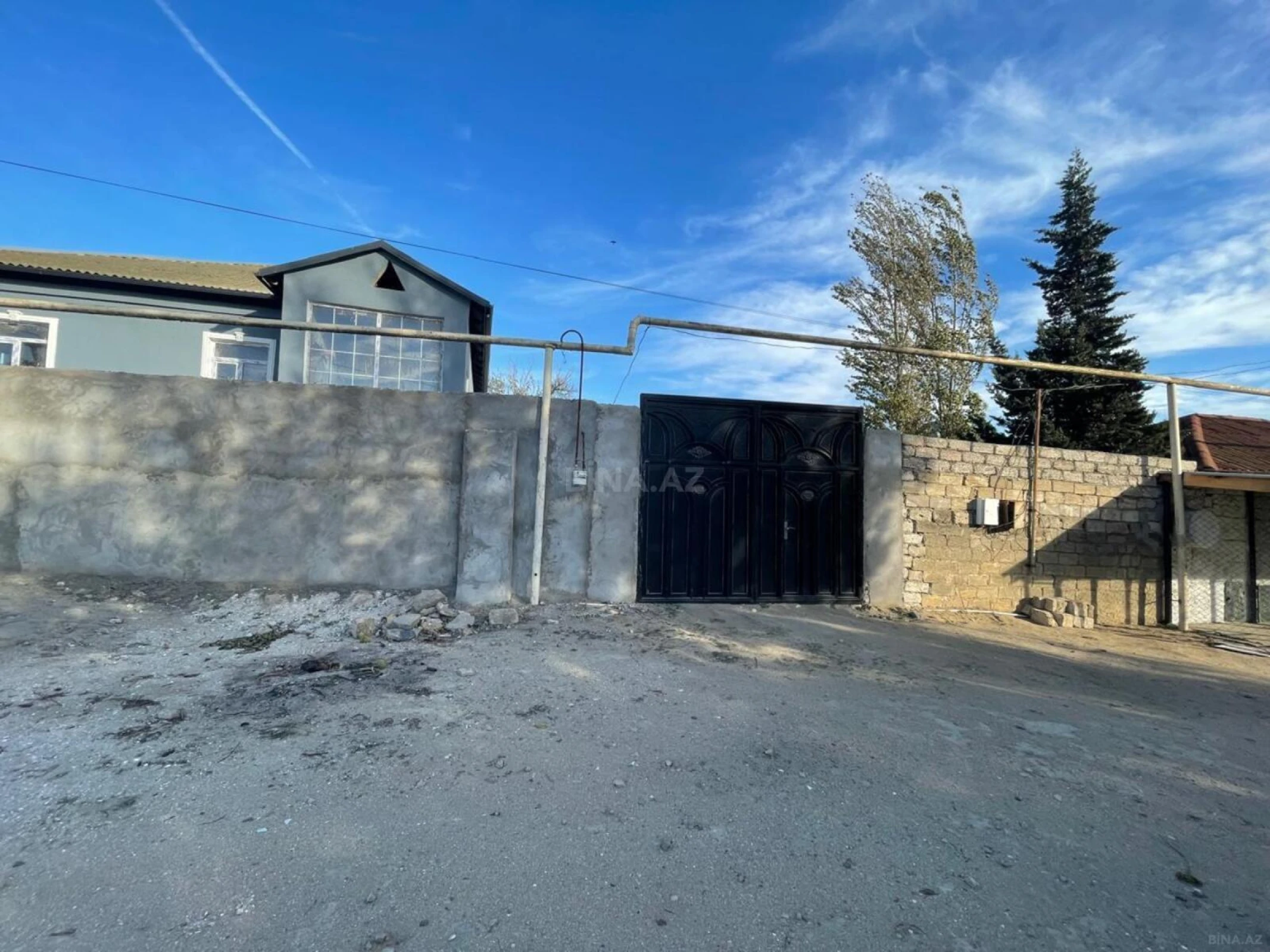 Satılır 6 otaqlı həyət evi 235 m²