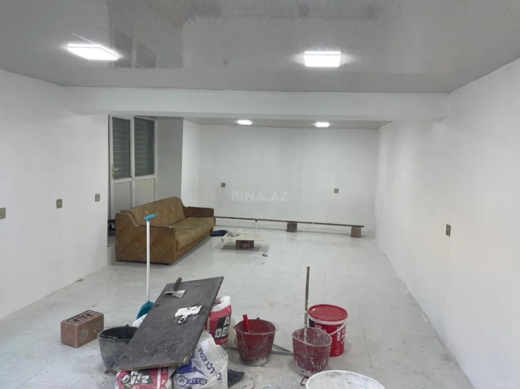 Satılır 6 otaqlı həyət evi 235 m²