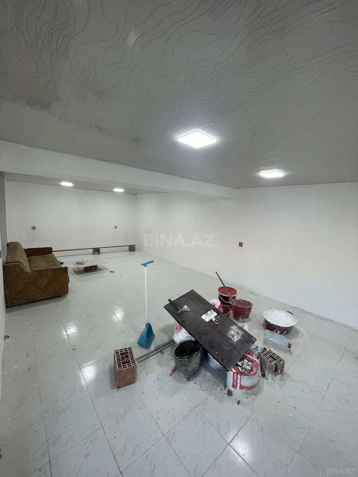 Satılır 6 otaqlı həyət evi 235 m²