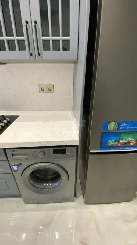 Kirayə verilir 3 otaqlı mənzil 100 m²