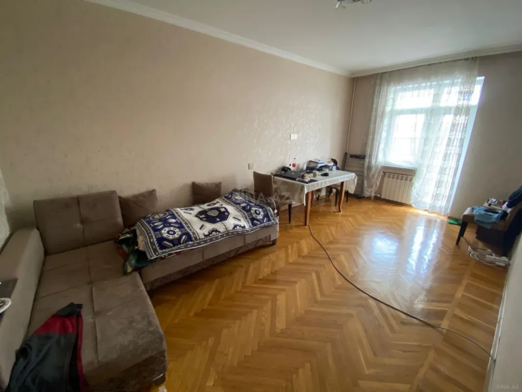 Satılır 2 otaqlı mənzil 62 m²