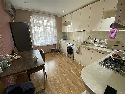 Satılır 2 otaqlı mənzil 62 m²