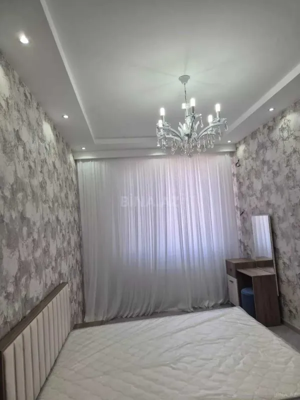 Kirayə verilir 3 otaqlı mənzil 95 m²